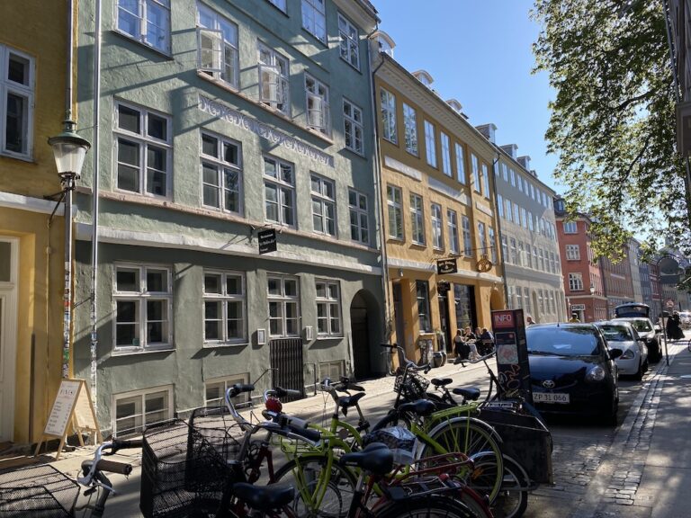 What Makes A City Less Noisy Soundproofist